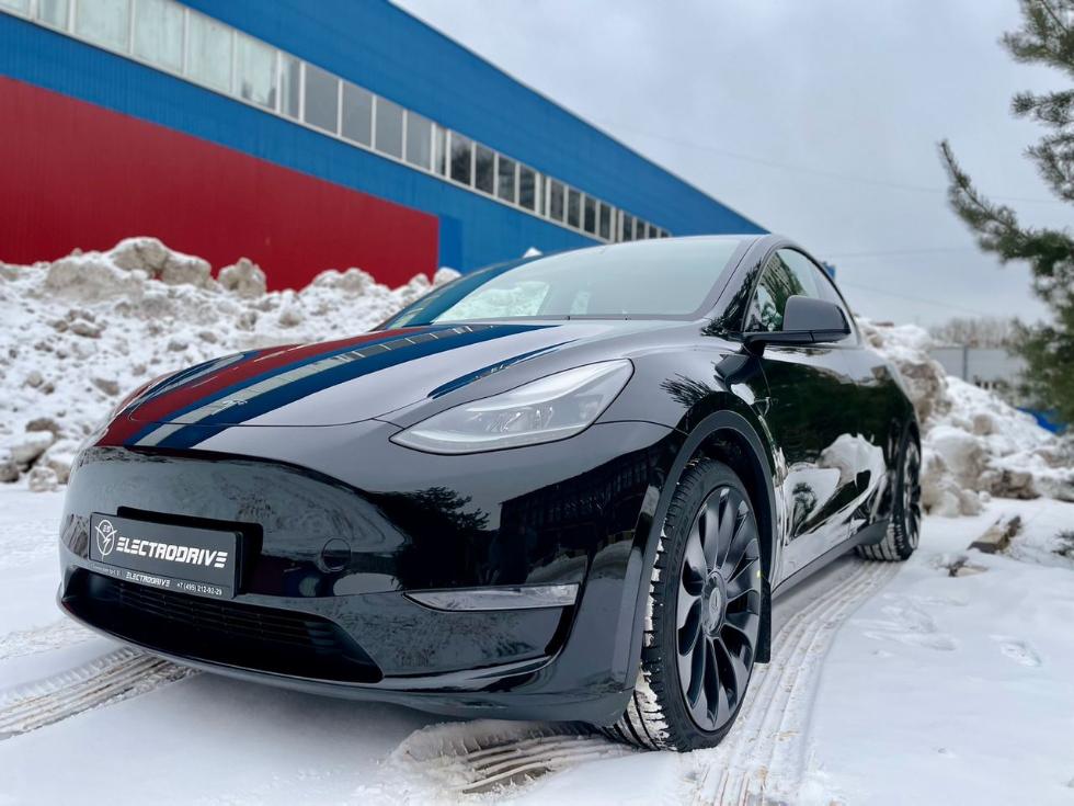 Tesla model y performance. Tesla 2022. Tesla Berlin. Гигафабрика Тесла Берлин.