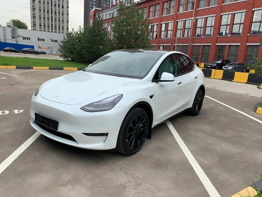 Купить ⚡️ Tesla Model Y Long Range, под заказ, цена 69000 € - в Москве,  России и СНГ