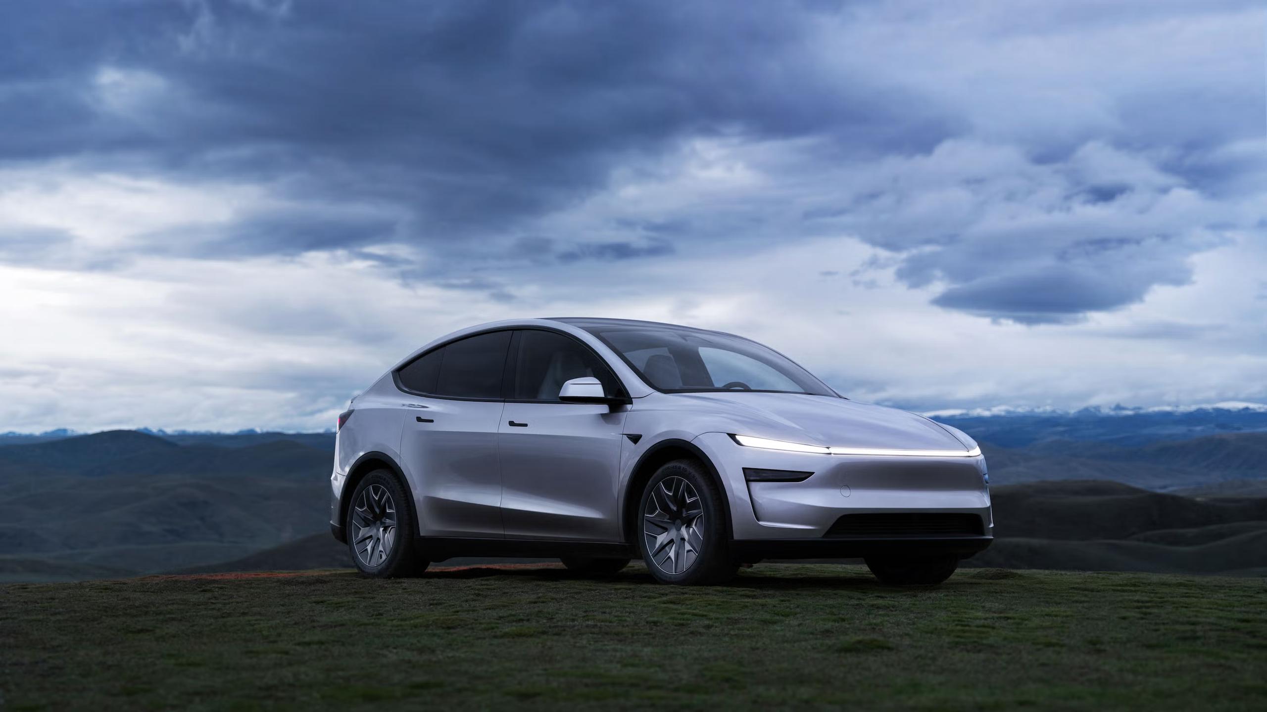 Tesla Model Y L — обновленная шестиместная версия Model Y
