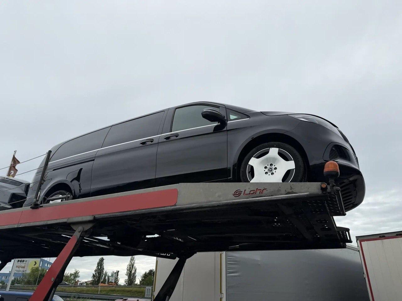 Новый MERCEDES-BENZ V-KLASSE 300d EXTRA LONG 4MATIC — в пути