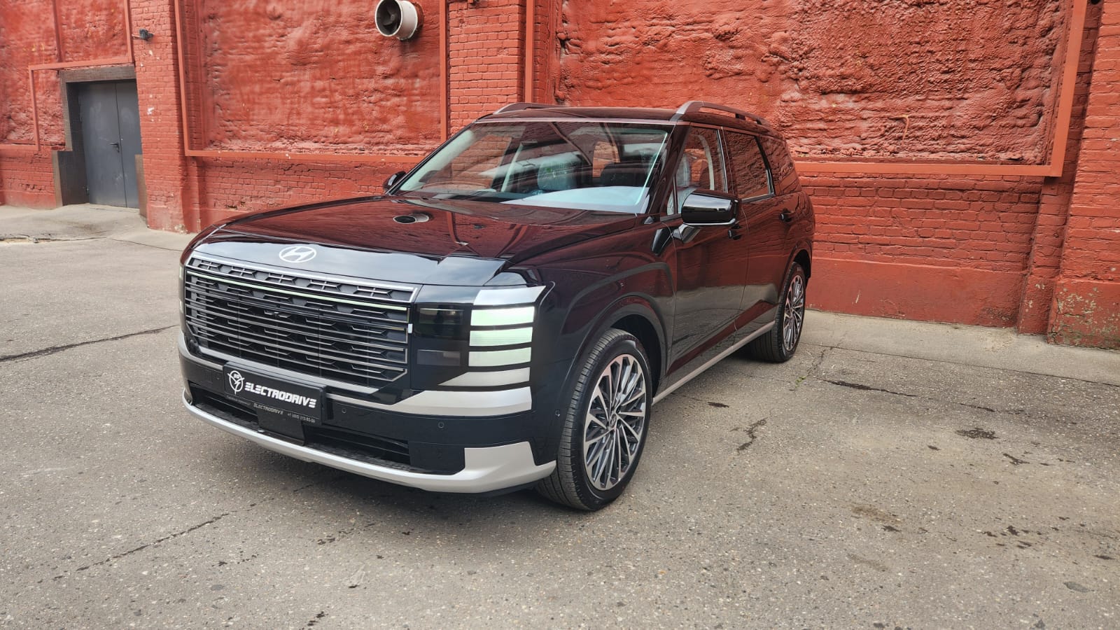 Hyundai Palisade — автомобиль Лаки Кар