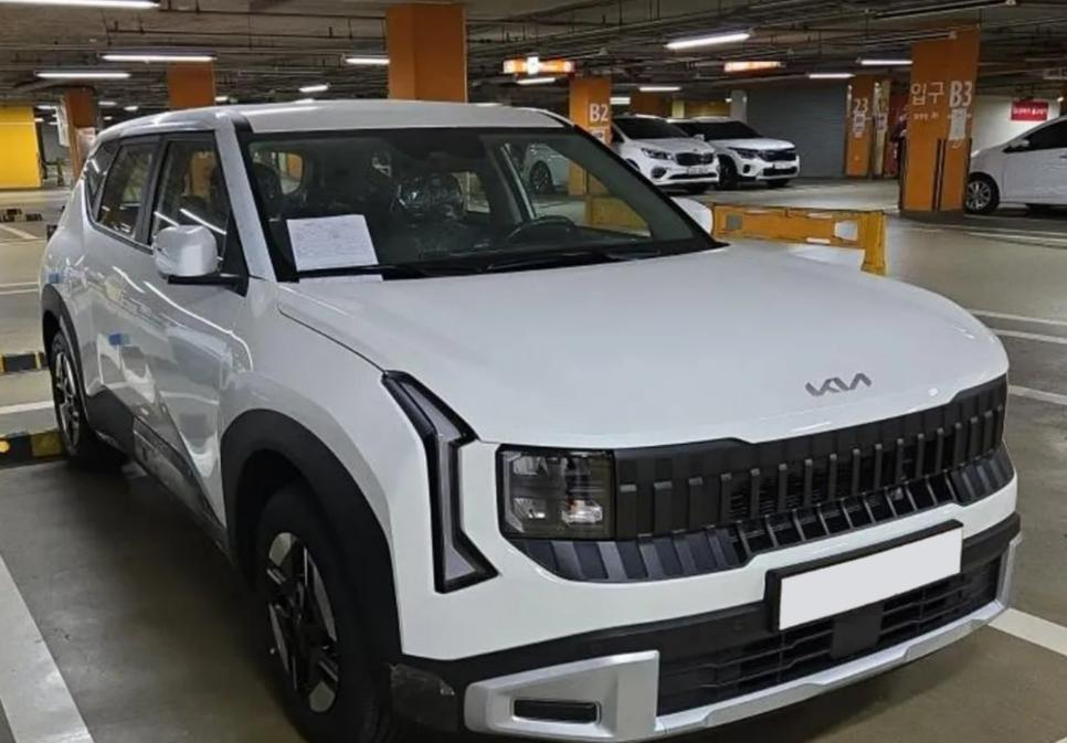 Kia Seltos 1.6 Hybrid — автомобиль Лаки Кар